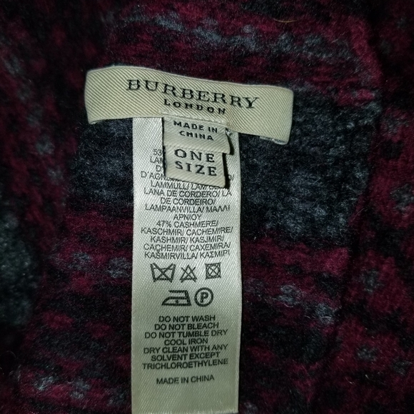 Burberry scarf - Picture 3 of 4